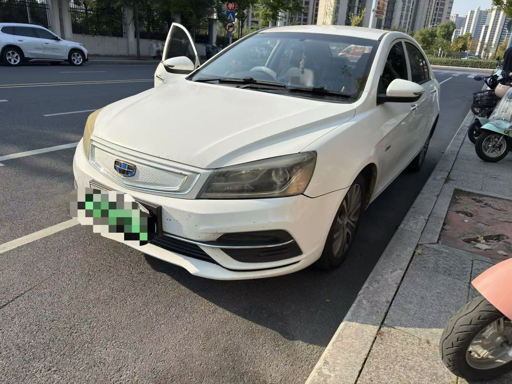 GEELY Emgrand New Energy 2018 car image 