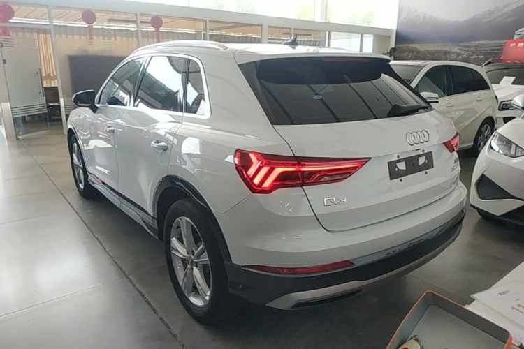 Audi Q3 2021 #5 Audi Q3 2021 car image #5