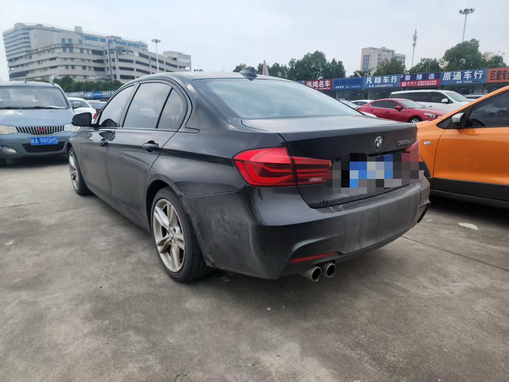 BMW 3 Series 2018 immagine di auto #4