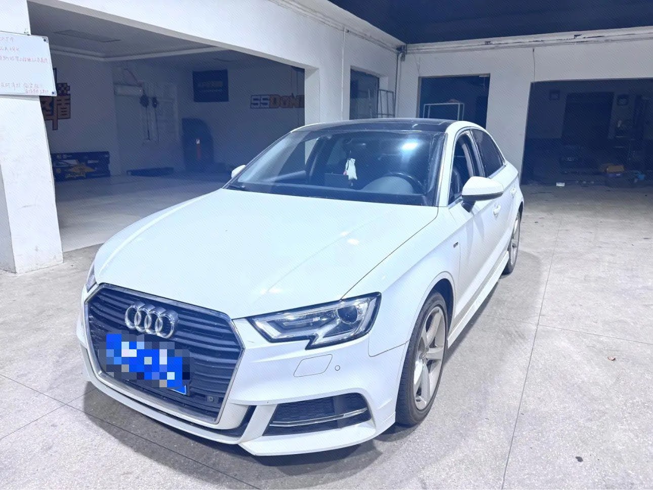 2018 2018 car image