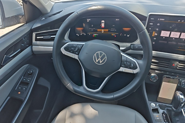 Volkswagen Bora 2024 car image #15