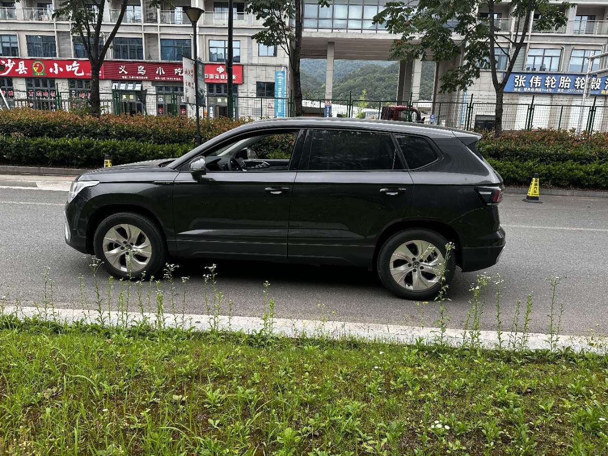 Volkswagen Tharu 2023 imagem de carro #3