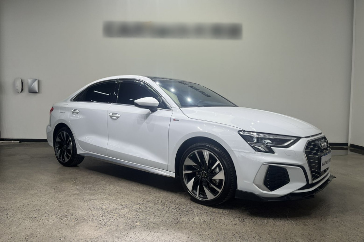 Audi A3 2023 car image #5