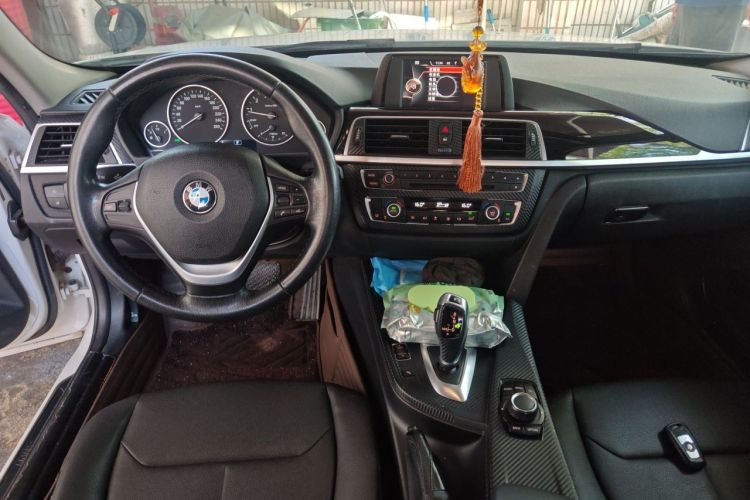 BMW 3 Series 2017 #12 BMW 3 Series 2017 car image #12