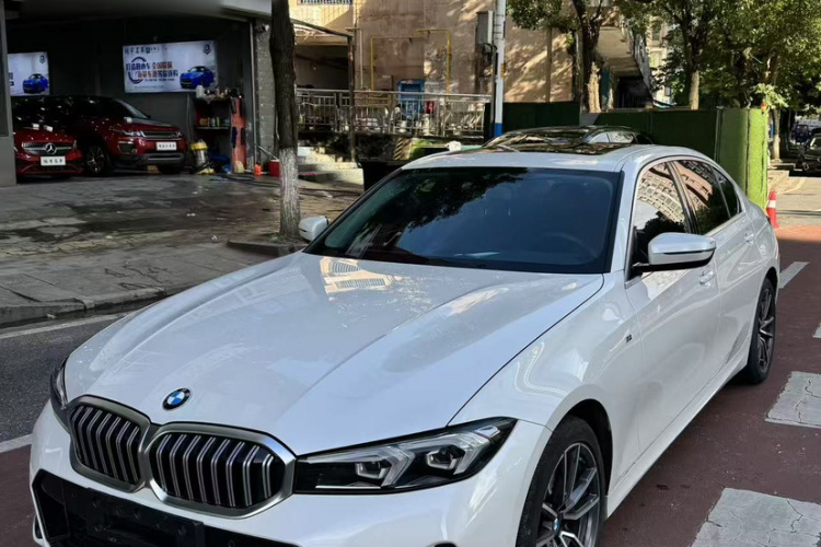 BMW 3 Series 2023 #2 BMW 3 Series 2023 car image #2
