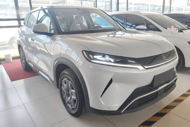 BYD YuanUP 2025 #4 BYD YuanUP 2025 car image #4