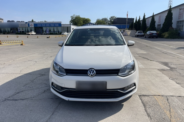 Volkswagen Polo 2016 car image #3
