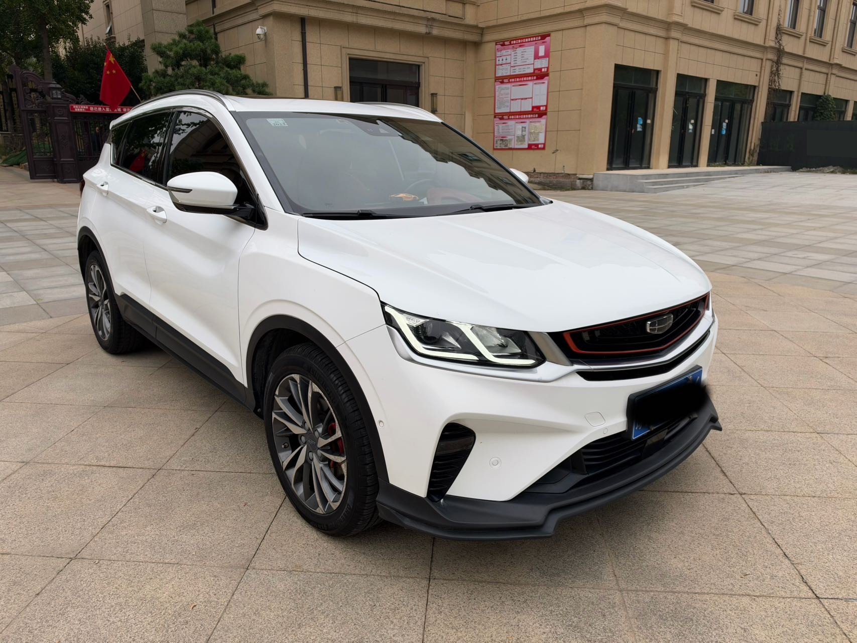 GEELY Coolray 2019 #3 GEELY Coolray 2019 изображение автомобиля #3