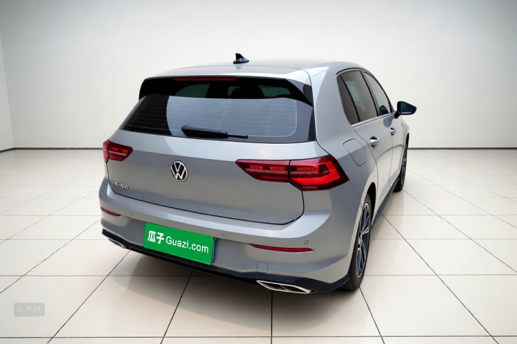 Volkswagen Golf 2022 car image #7