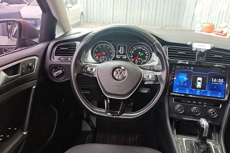 Volkswagen Golf 2018 #11 Volkswagen Golf 2018 car image #11