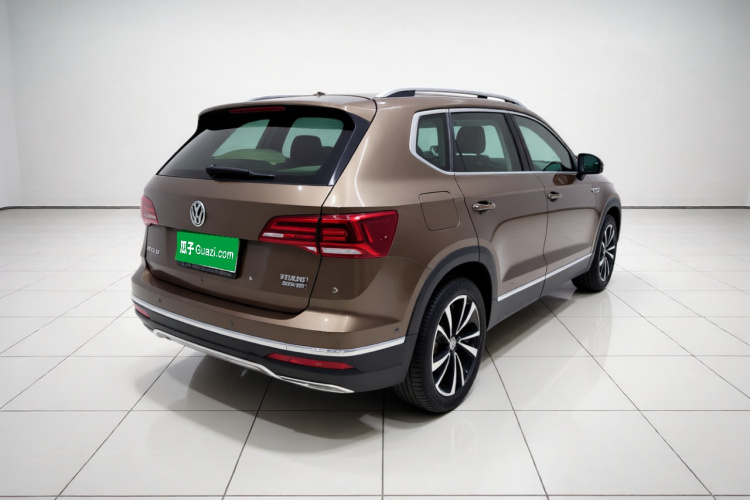 Volkswagen Tharu 2018 car image #7