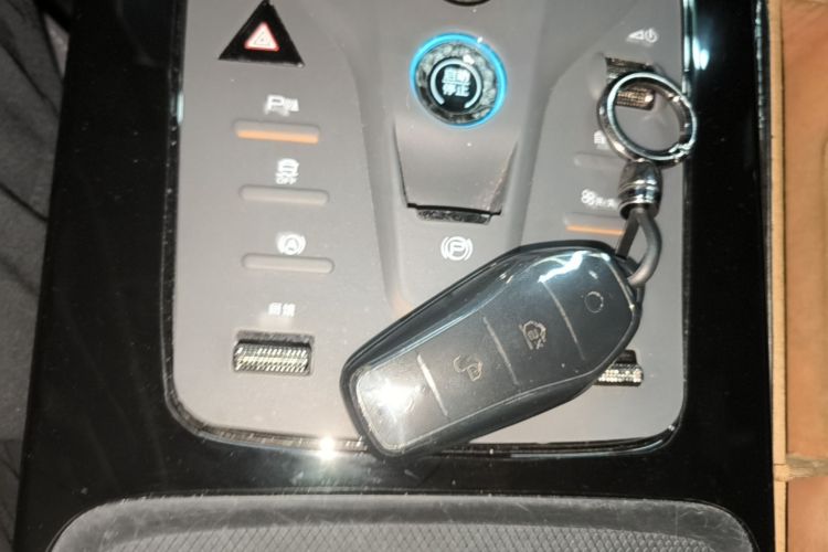 BYD Han 2023 image de voiture #9