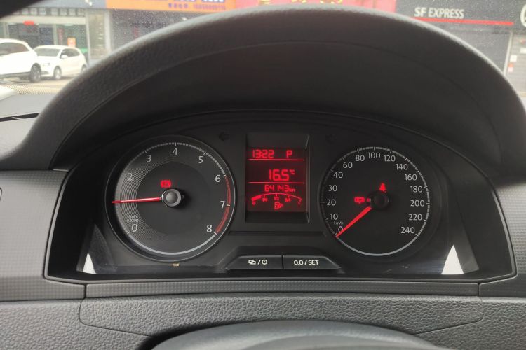 Volkswagen Santana 2018 car image #12