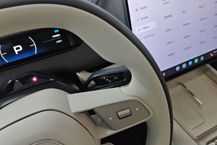 2026 #14 2026 imagem de carro #14