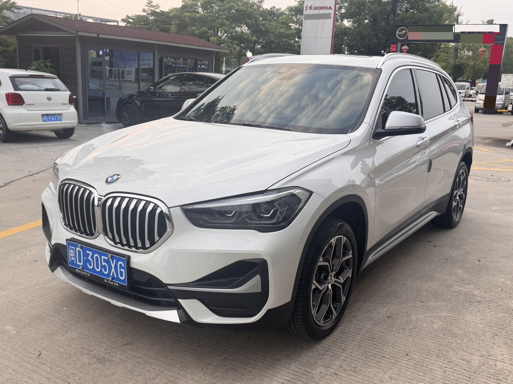 BMW X1 2022 car image 