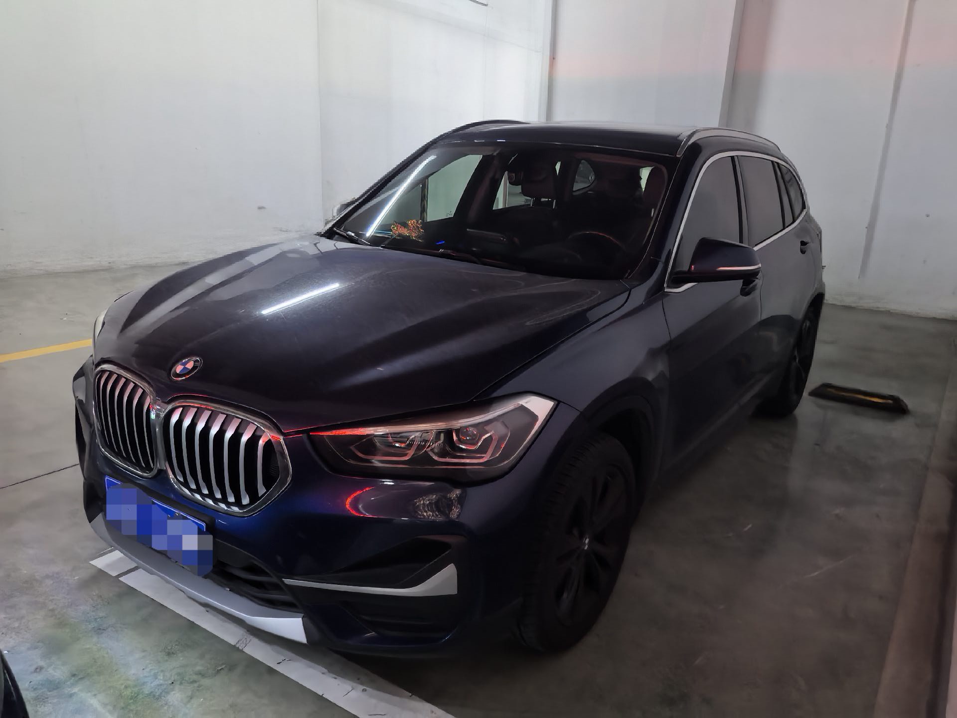 BMW X1 2021 car image 