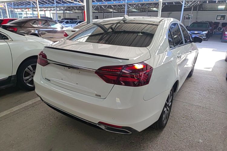 GEELY Emgrand 2019 #7 GEELY Emgrand 2019 car image #7