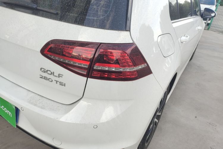 Volkswagen Golf 2016 car image #8