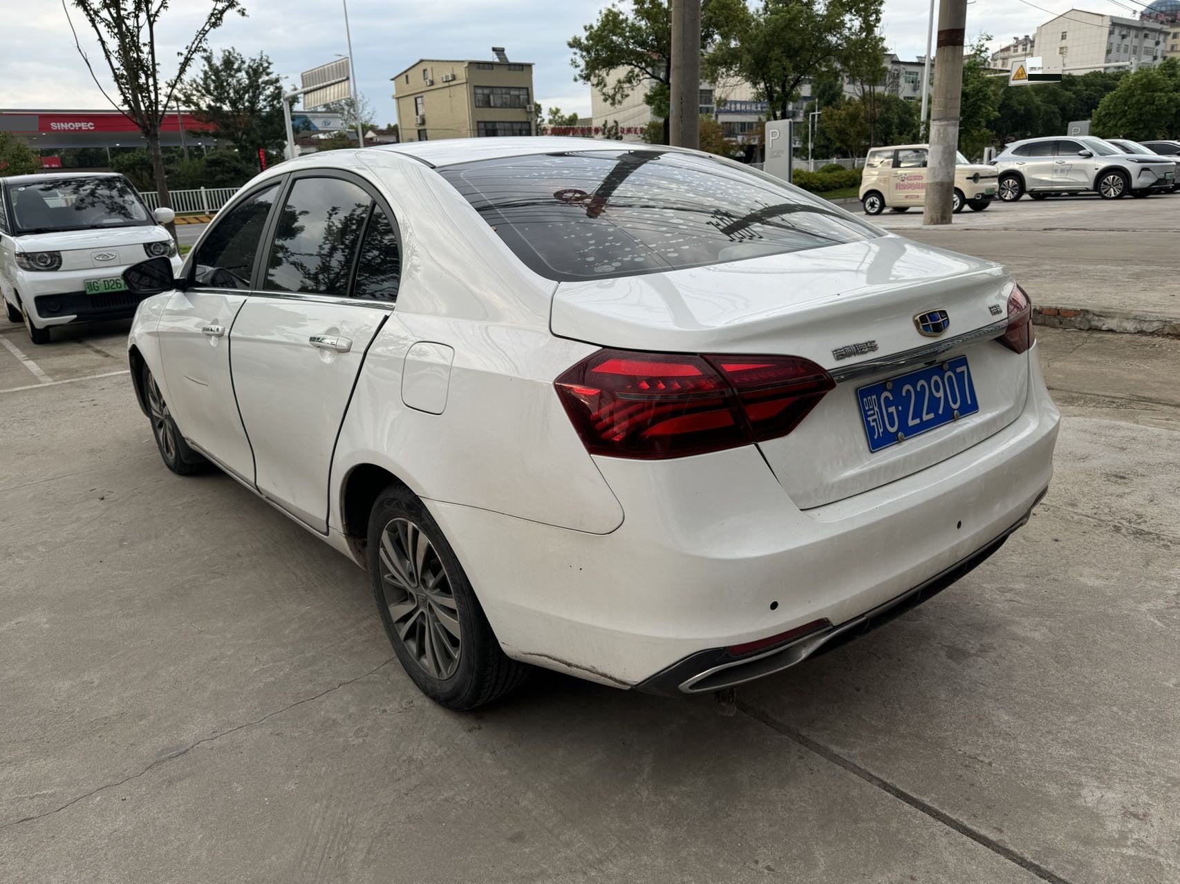 GEELY Emgrand 2018 car image #7