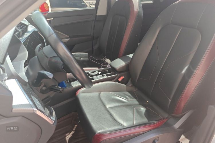 Audi Q3 2020 car image #17