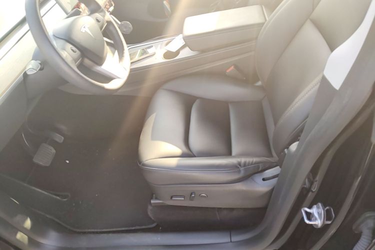 Tesla Model Y 2021 #15 Tesla Model Y 2021 car image #15
