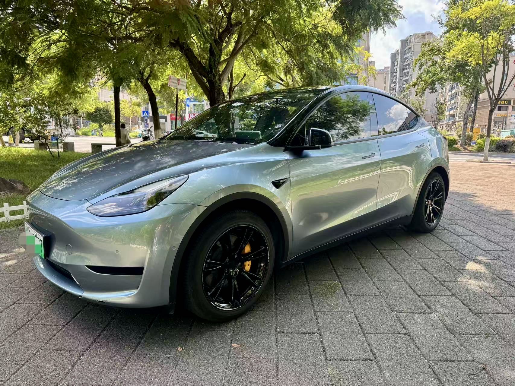 Tesla Model Y 2022 car image 