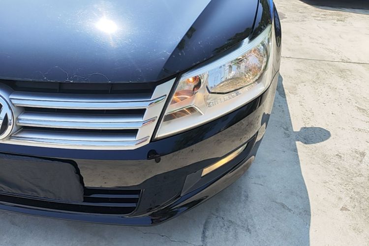Volkswagen Santana 2015 car image #20