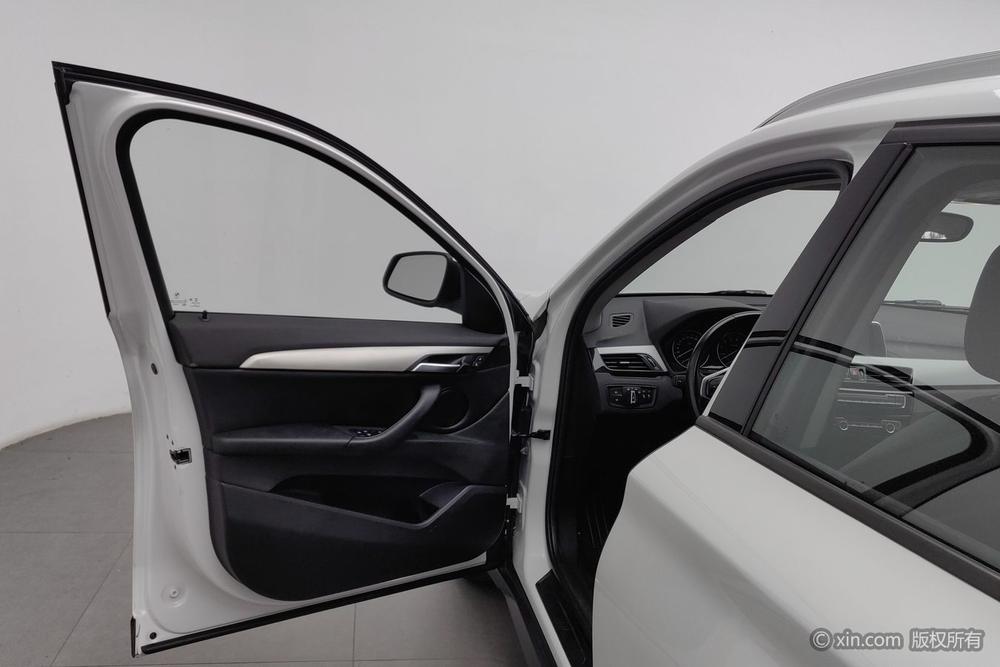 BMW X1 2017 #21 BMW X1 2017 car image #21
