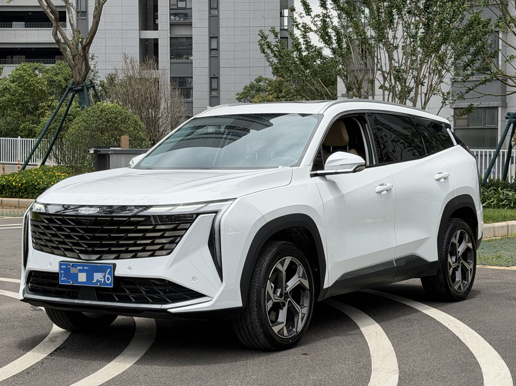 GEELY Boyue L 2024 car image 