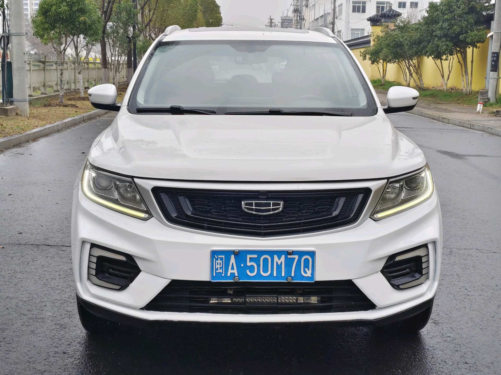 GEELY Vision X6 2020 car image #3