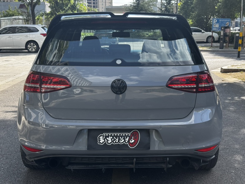 Volkswagen GolfGTI 2015 car image #3