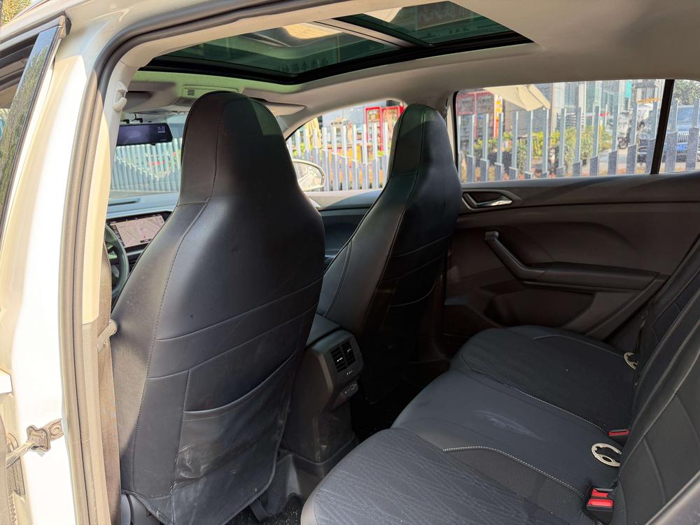 Volkswagen T-Cross 2022 car image #12