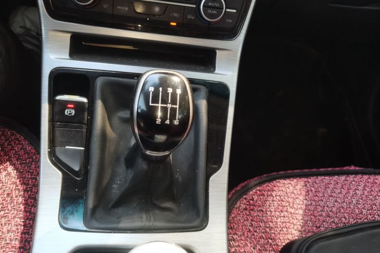 GEELY Emgrand GS 2019 #14 GEELY Emgrand GS 2019 car image #14