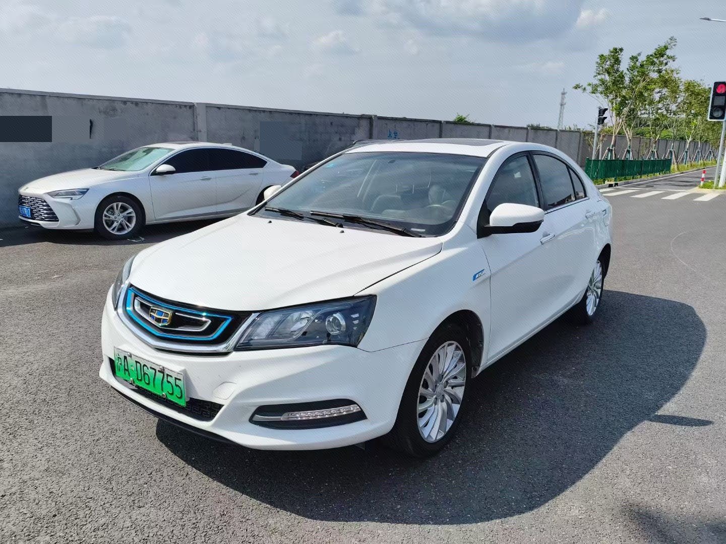 GEELY Emgrand New Energy 2017 GEELY Emgrand New Energy 2017 car image