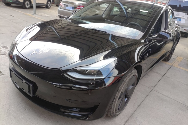 Tesla Model 3 2023 car image #2