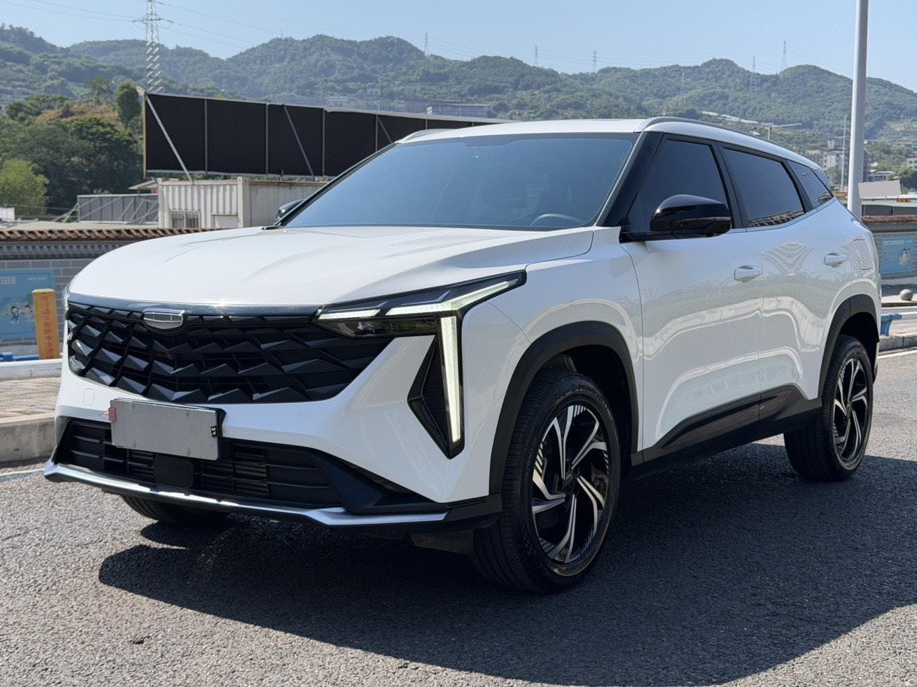 GEELY Boyue 2025 GEELY Boyue 2025 car image