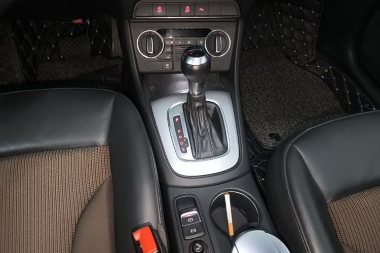 Audi Q3 2017 #14 Audi Q3 2017 car image #14
