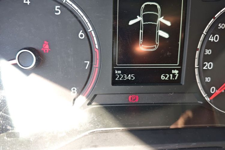Volkswagen Polo 2021 car image #14