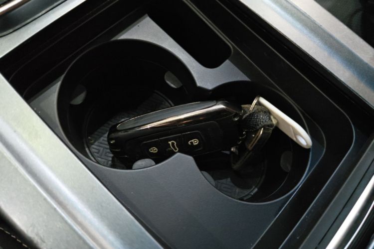 GEELY Emgrand 2019 #9 GEELY Emgrand 2019 car image #9
