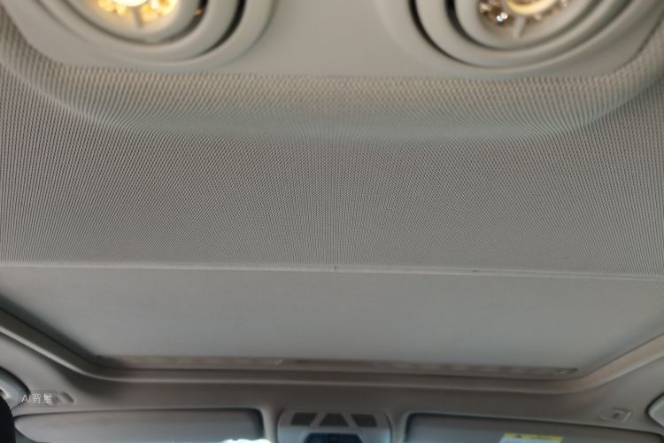 BMW 3 Series 2018 immagine di auto #20