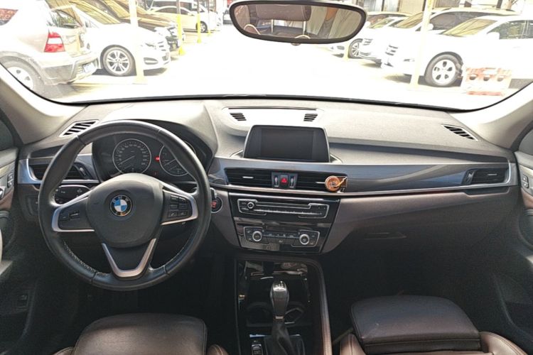 BMW X1 2017 car image #10
