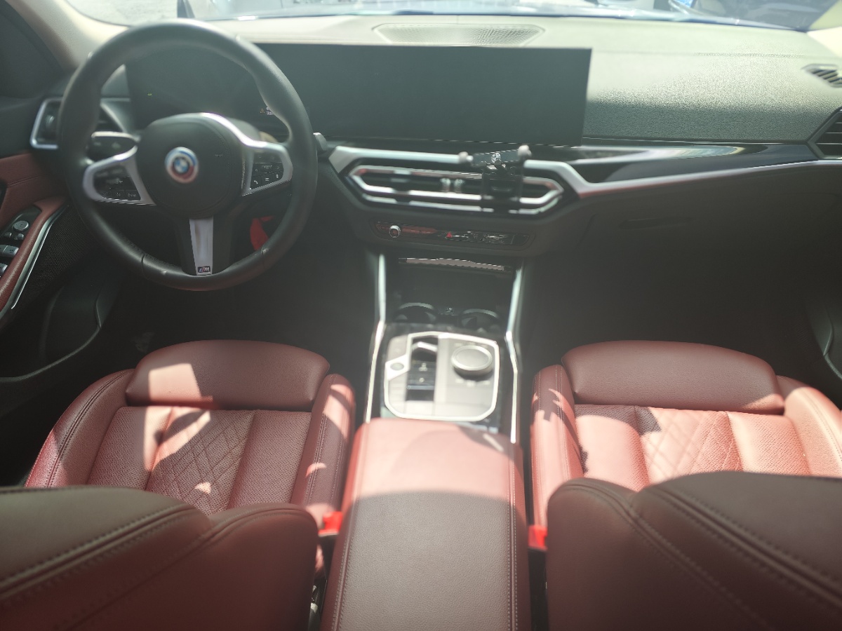 BMW i3 2023 image de voiture #3