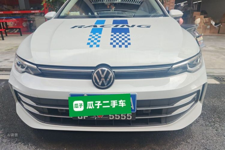 Volkswagen Golf 2025 car image #3