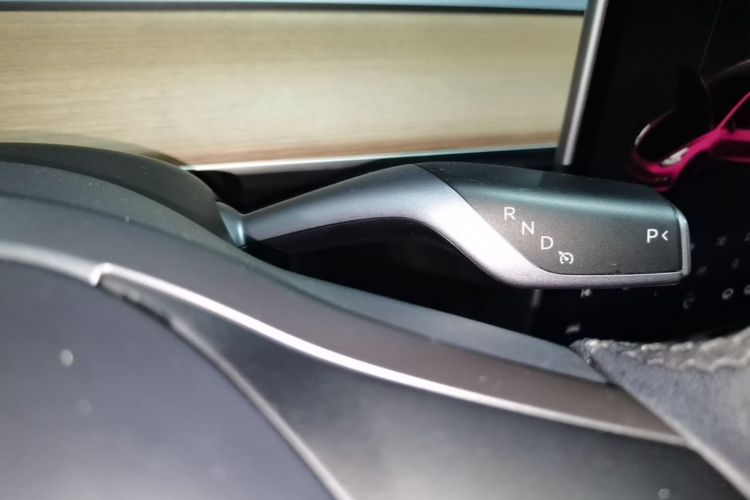 Tesla Model 3 2023 immagine di auto #14