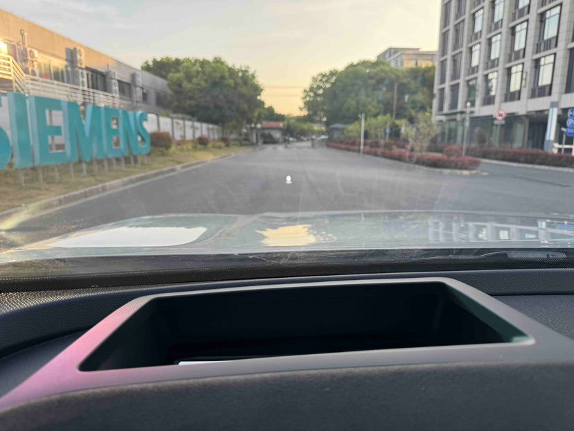 GEELY Boyue L 2025 car image #6