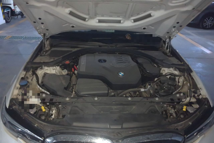 BMW 3 Series 2020 car image #22