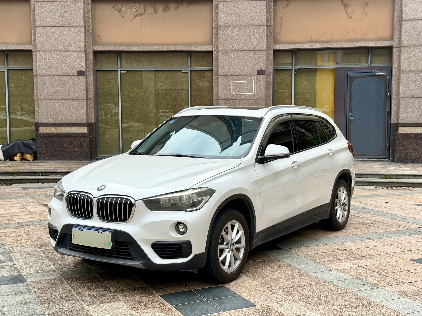 BMW X1 2018 car image 