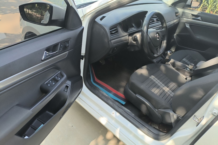 Volkswagen Lavida 2021 car image #16