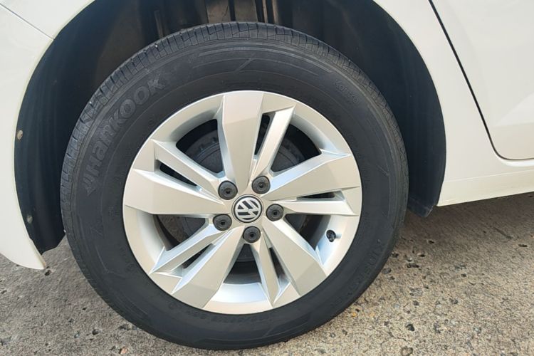Volkswagen Polo 2020 car image #10
