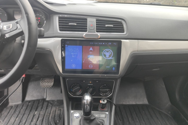 Volkswagen Lavida 2018 car image #13
